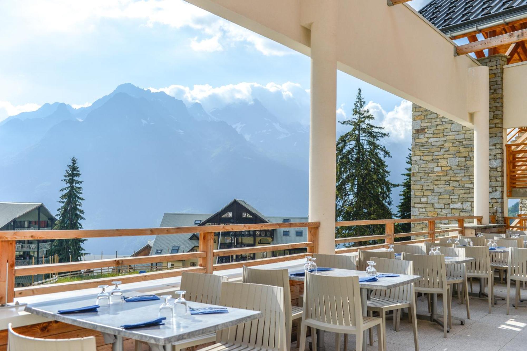 Villages Clubs Du Soleil - Oz En Oisans Oz المظهر الخارجي الصورة